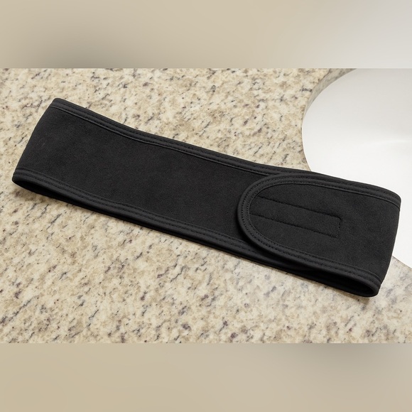 Black Adjustable Terry Cloth Headband – Velcro Closure - Picture 1 of 1